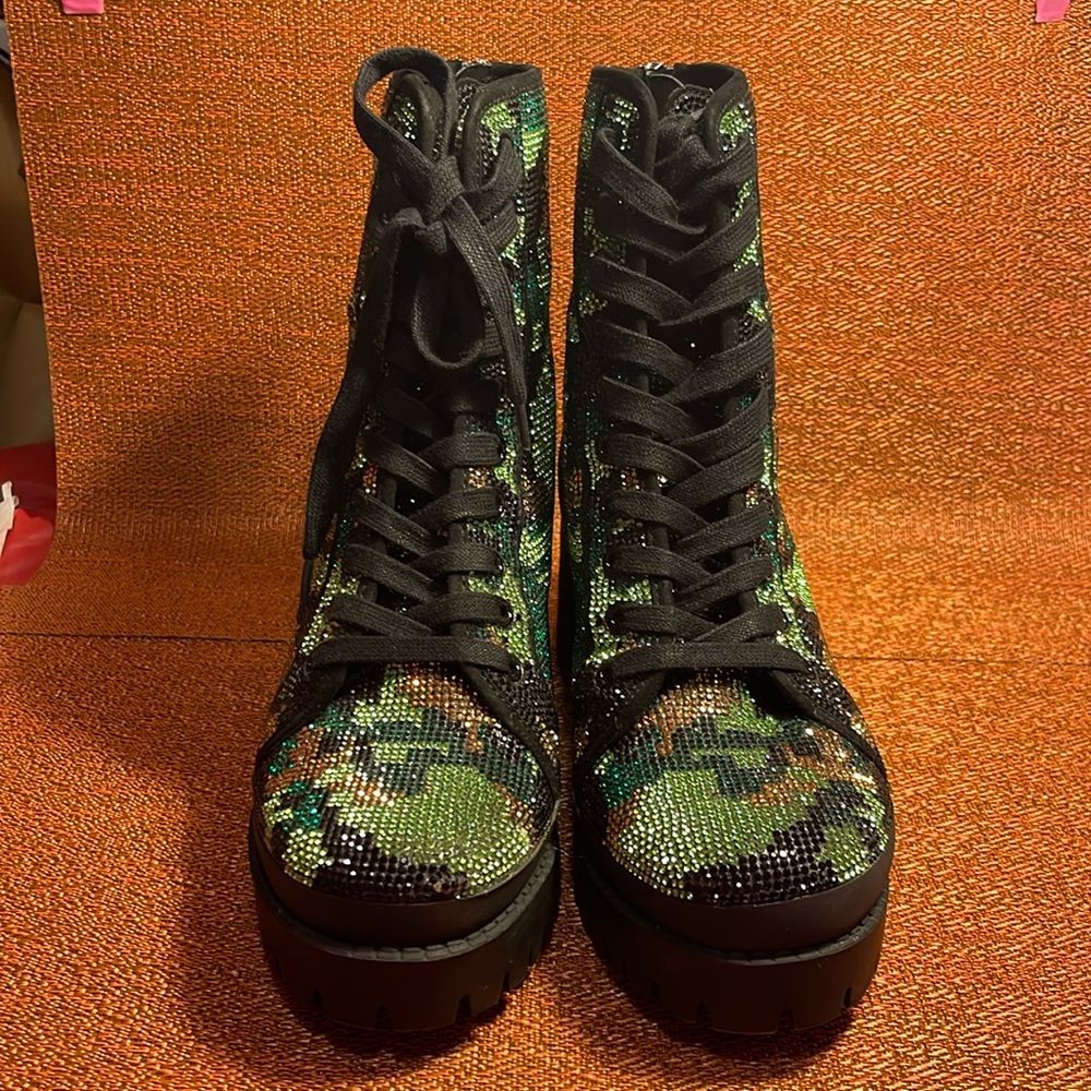 Pre-owned, Steve Madden rhinestone green, gold and black camo boots, size 9.5M.